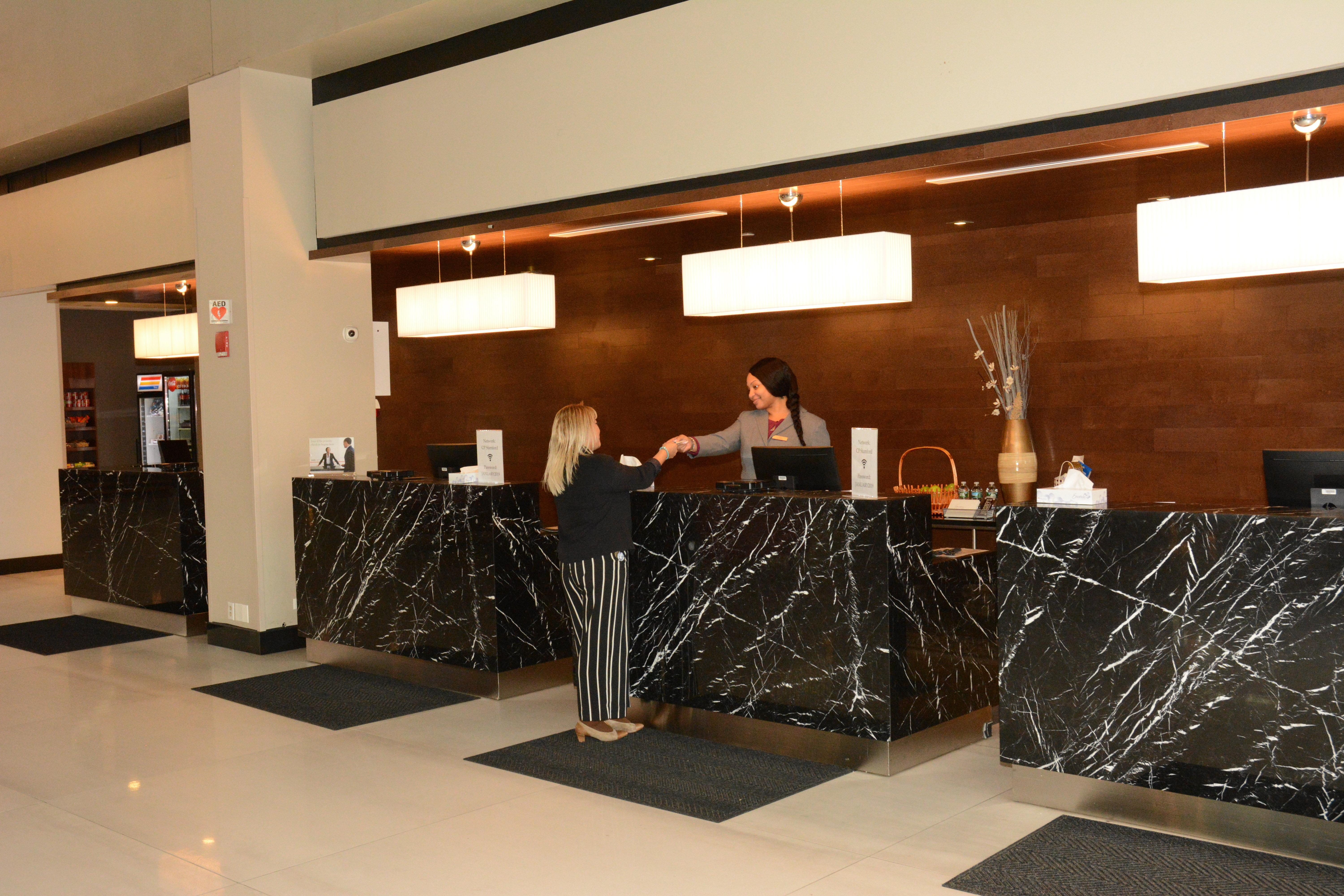 The Armon Stamford Hotel & Conference Center Buitenkant foto