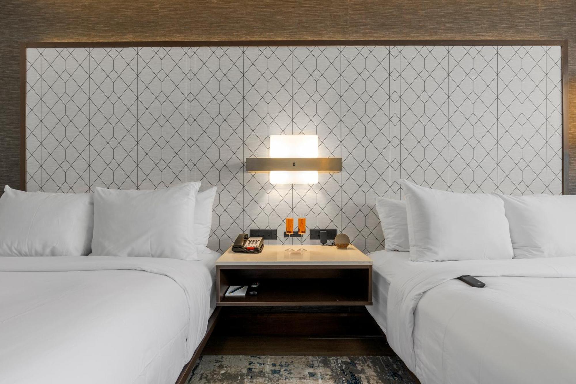 The Armon Stamford Hotel & Conference Center Buitenkant foto
